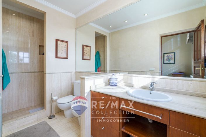 Image No.29-11 Bed Semi-Detached for sale