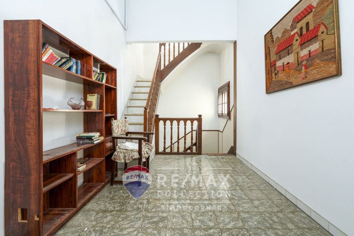 Image No.32-11 Bed Semi-Detached for sale