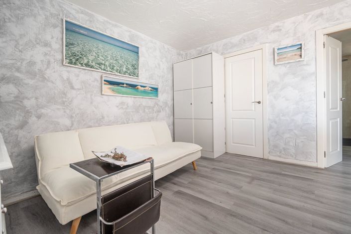 Image No.5-2 Bed Flat for sale