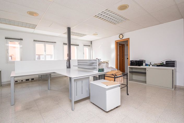 Image No.13-5 Bed Property for sale