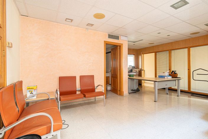 Image No.7-5 Bed Property for sale