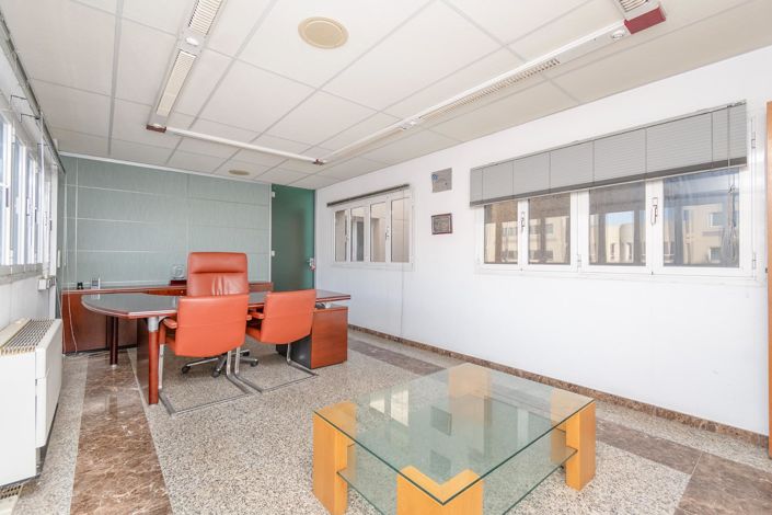 Image No.9-5 Bed Property for sale