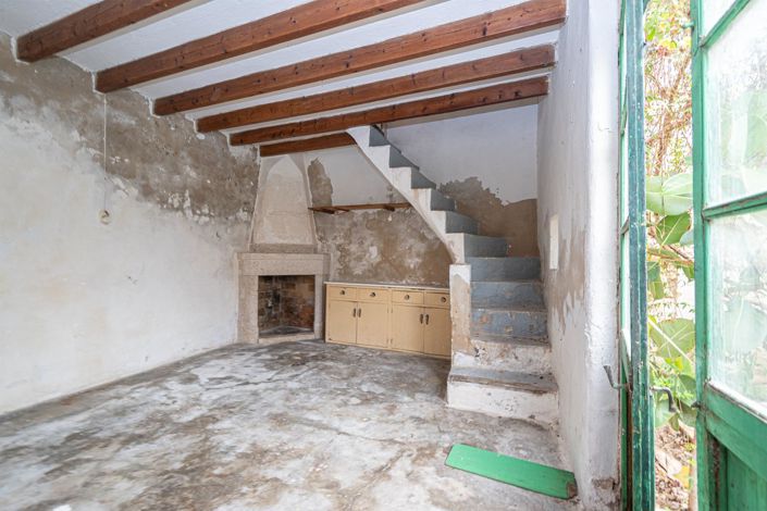 Image No.18-5 Bed Property for sale