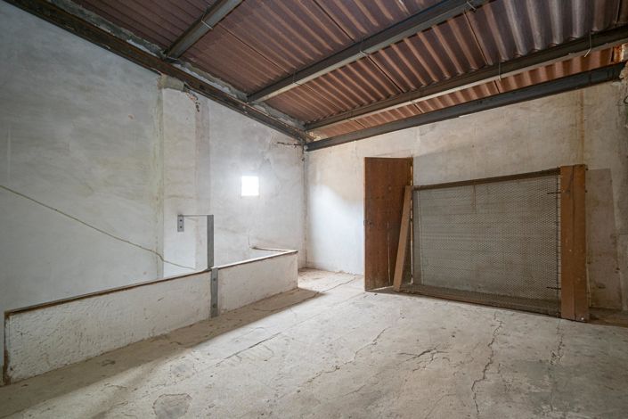 Image No.29-5 Bed Property for sale