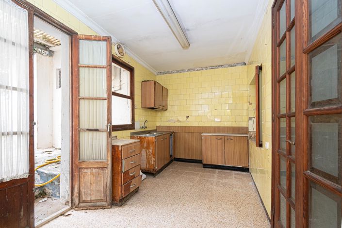 Image No.37-5 Bed Property for sale