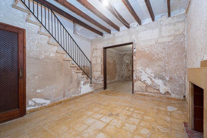 Image No.7-5 Bed Property for sale