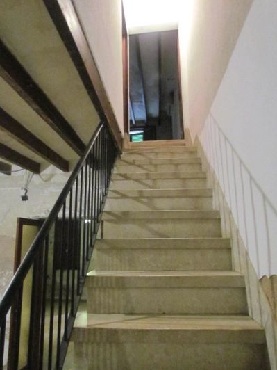 Image No.8-5 Bed Property for sale