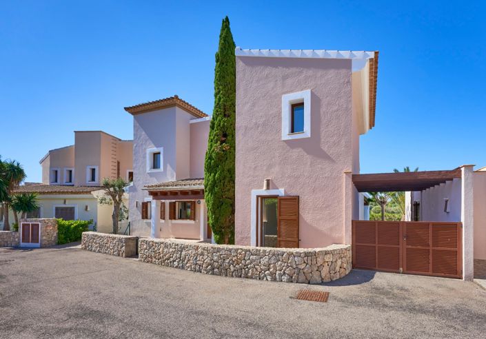 Image No.28-3 Bed Villa for sale