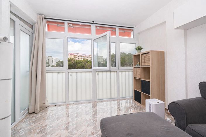 Image No.2-2 Bed Flat for sale