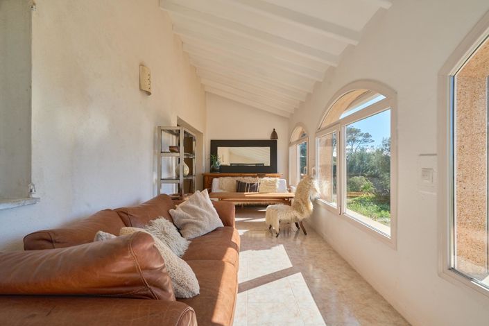 Image No.11-3 Bed Country House for sale