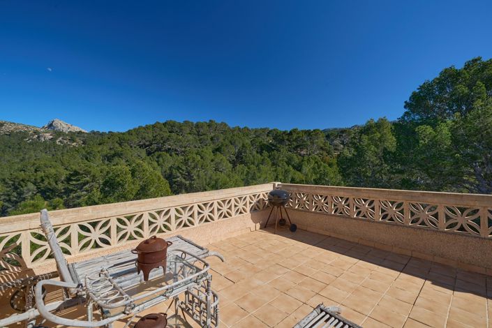 Image No.29-3 Bed Country House for sale