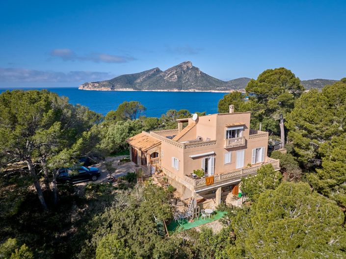 Image No.30-3 Bed Country House for sale