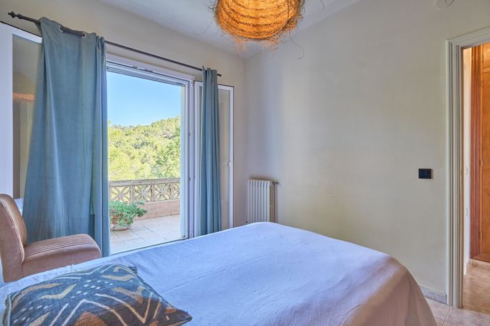 Image No.31-3 Bed Country House for sale