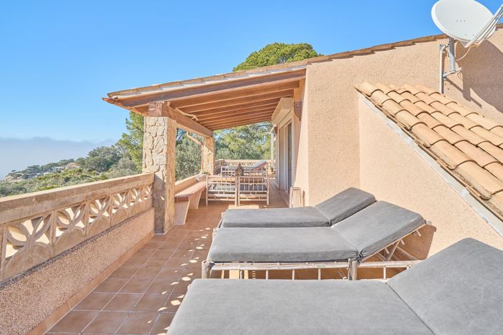 Image No.40-3 Bed Country House for sale