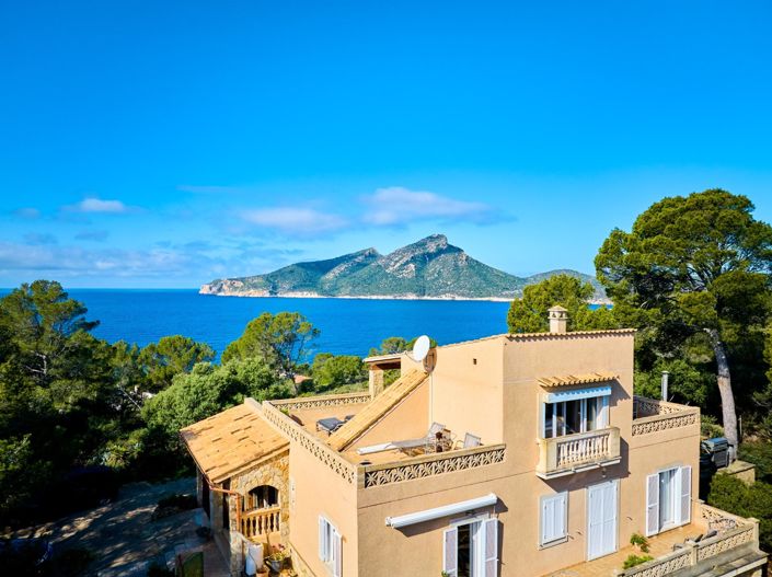 Image No.7-3 Bed Country House for sale