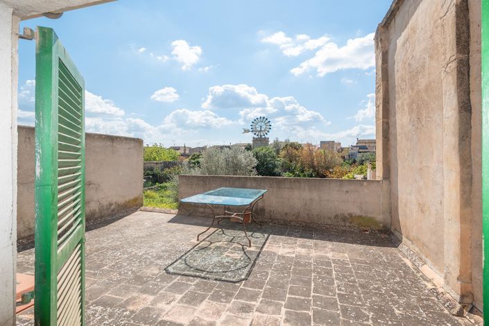 Image No.25-3 Bed Village House for sale