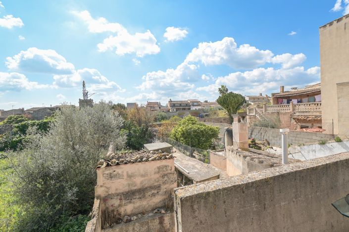 Image No.28-3 Bed Village House for sale