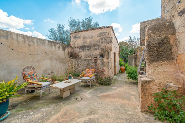 Image No.6-3 Bed Village House for sale