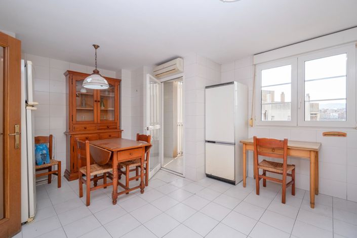 Image No.10-6 Bed Penthouse for sale