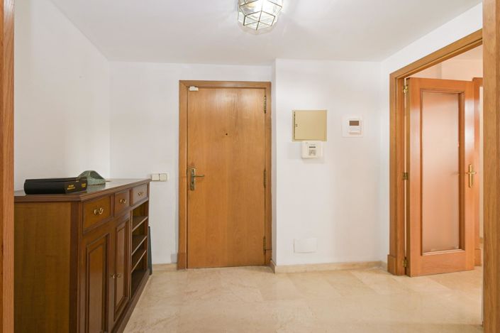 Image No.14-6 Bed Penthouse for sale