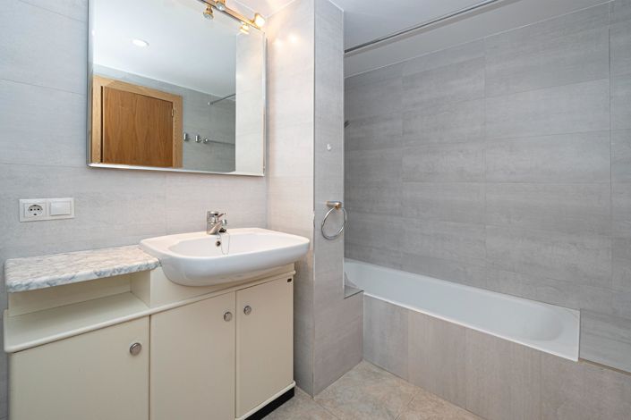 Image No.27-6 Bed Penthouse for sale