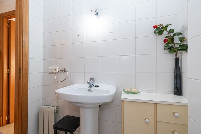 Image No.28-6 Bed Penthouse for sale