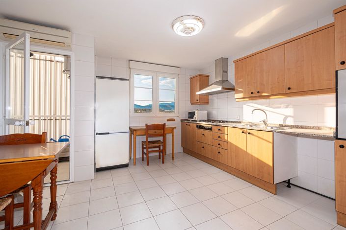 Image No.9-6 Bed Penthouse for sale