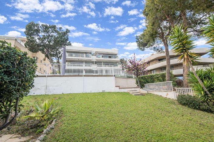 Image No.33-4 Bed Flat for sale