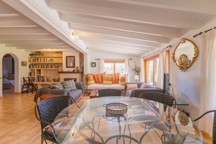 Image No.21-4 Bed Country House for sale