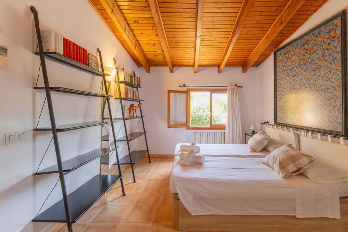 Image No.31-4 Bed Country House for sale