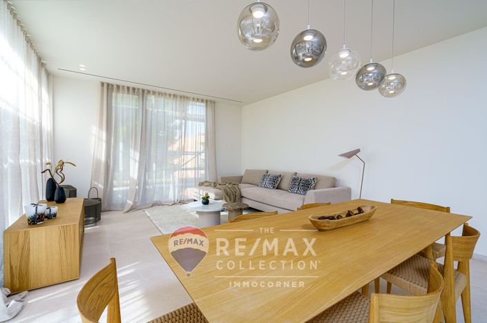 Image No.12-2 Bed Flat for sale