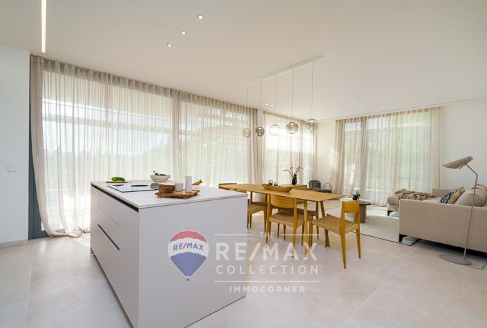 Image No.15-2 Bed Flat for sale