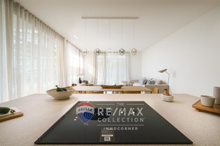 Image No.18-2 Bed Flat for sale