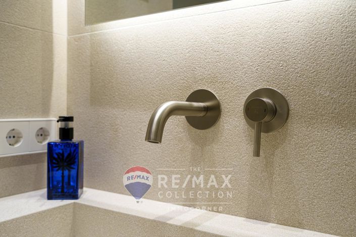 Image No.27-2 Bed Flat for sale