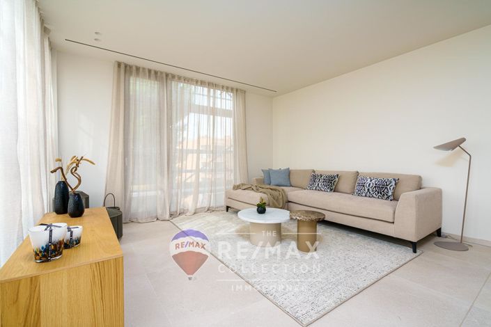 Image No.7-2 Bed Flat for sale