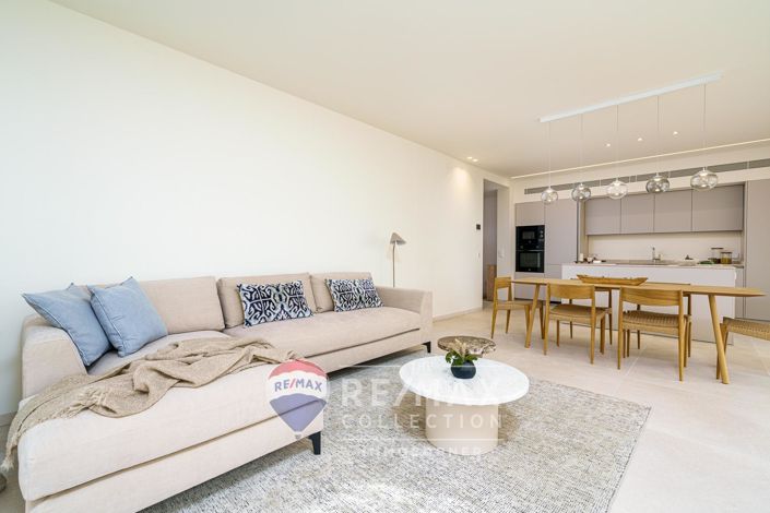 Image No.8-2 Bed Flat for sale