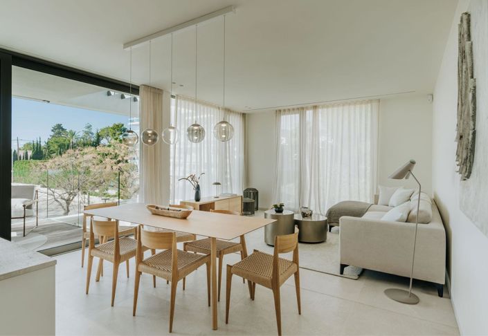 Image No.9-2 Bed Flat for sale