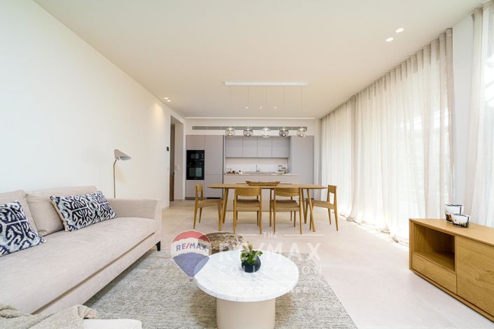 Image No.10-2 Bed Flat for sale