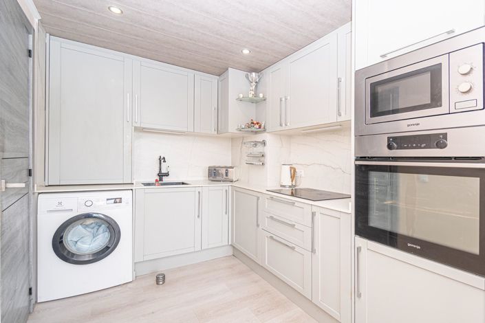 Image No.7-1 Bed Flat for sale