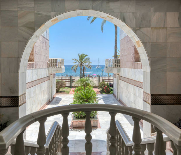 Image No.35-3 Bed Property for sale