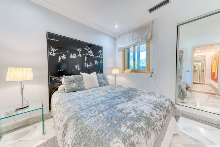 Image No.8-3 Bed Property for sale