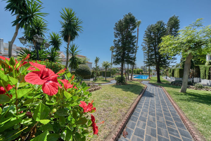 Image No.1-3 Bed Property for sale