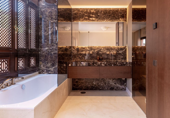 Image No.13-4 Bed Property for sale