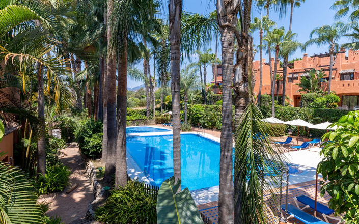 Image No.28-4 Bed Property for sale