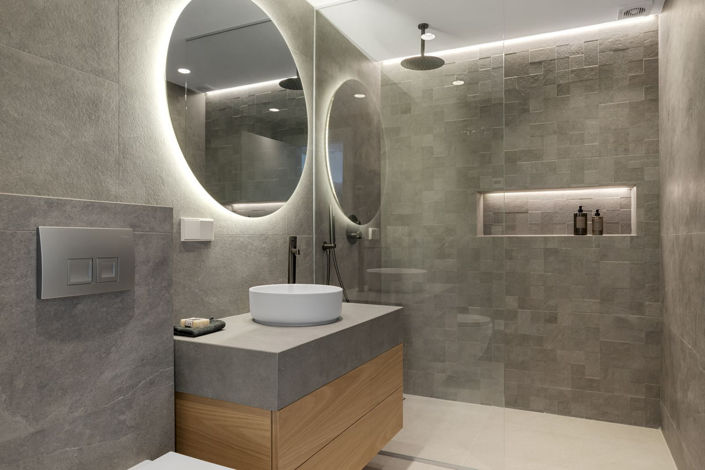 Image No.11-3 Bed Property for sale