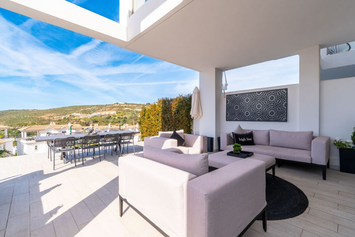 Image No.29-3 Bed Property for sale