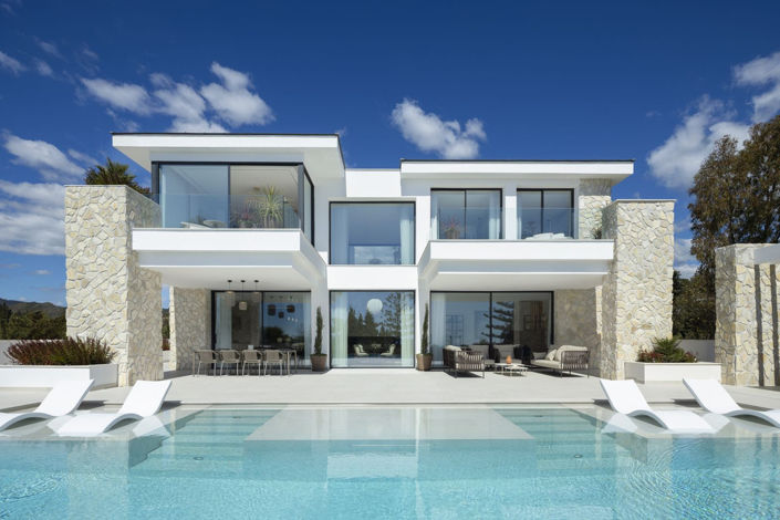 Image No.25-5 Bed Property for sale