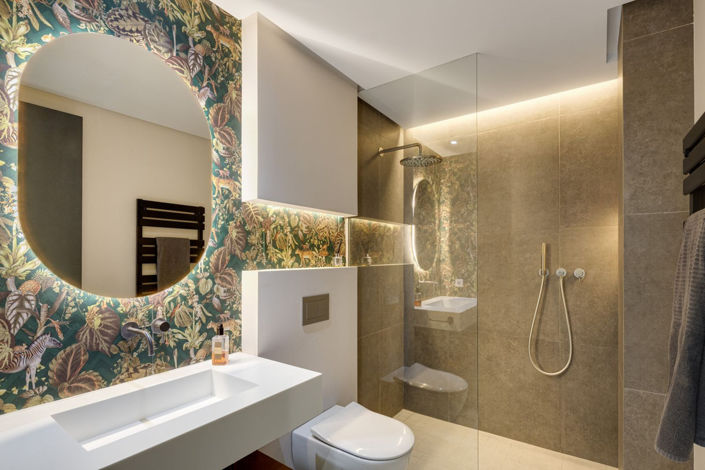 Image No.15-5 Bed Property for sale