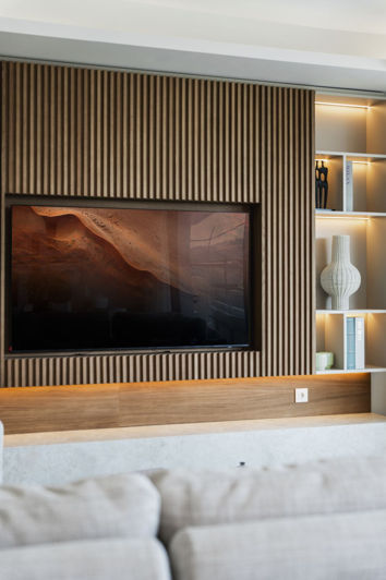 Image No.14-2 Bed Property for sale