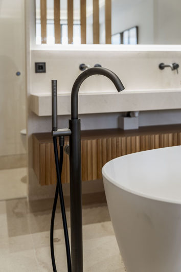 Image No.33-2 Bed Property for sale